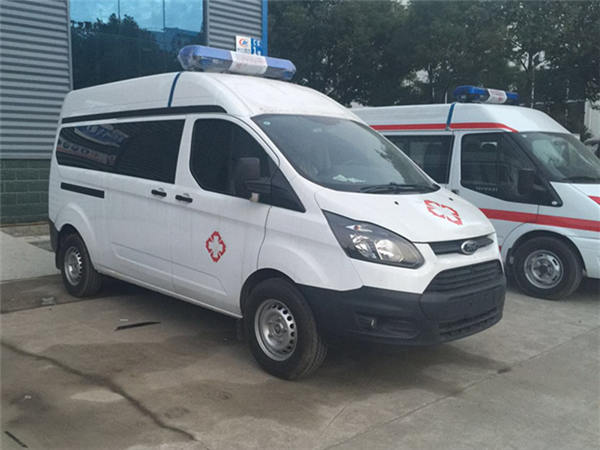 新全順短軸轉(zhuǎn)運型救護車 新全順短軸轉(zhuǎn)運型救護車