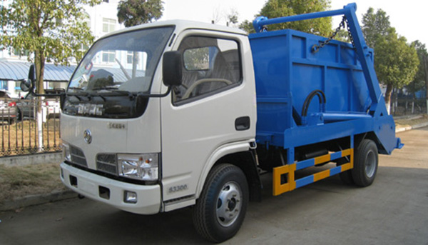 環(huán)衛(wèi)垃圾車運(yùn)輸過(guò)程工人最怕漏水應(yīng)該怎么解決呢?